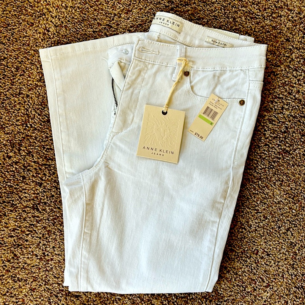 Brand new with tags - slim Capri (white)